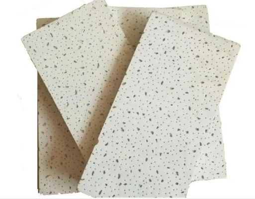 카튼 크기 613 X 623 X 130 160mm 호텔 장식용 미네랄 섬유 천장판