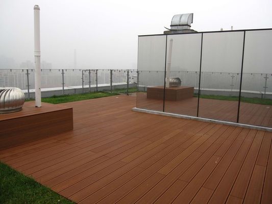 맞춤형 DSC0121 실외용 합성 목재 플라스틱 복합 WPC 울타리/지붕