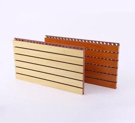 600*600 스트라이프 가루 디자인 자연 나무 질감을 가진 목재 목재 음향 패널