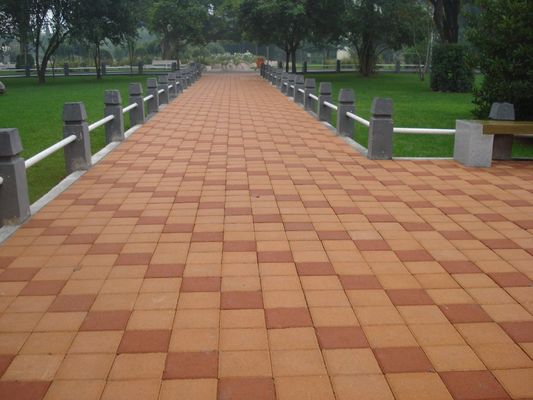 물 흡수율 6% 미만 갈색 포러스 투과성 벽돌 비석 포장 도로